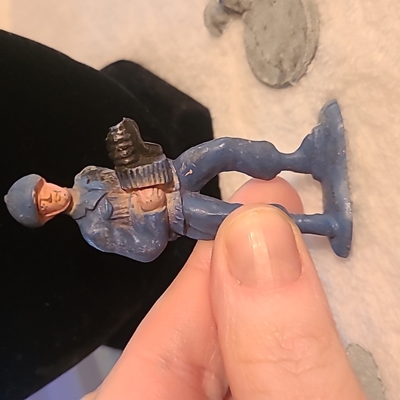Vintage old toy soldiers figures - Picture 7 of 9